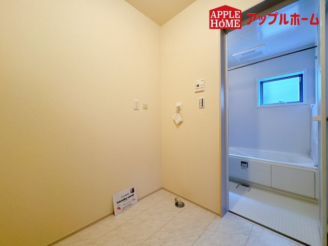 [新築住宅] 鴻巣市松原 3期 全5棟のランドリースペース|ランドリールームあり