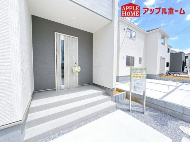 [新築住宅] 鴻巣市松原 3期 全5棟の外観|資料請求、お電話でのお問合せ、いつでも丁寧に対応させていただきます！不動産業界のプロフェッショナルが集う弊社にぜひ一度ご相談ください！
