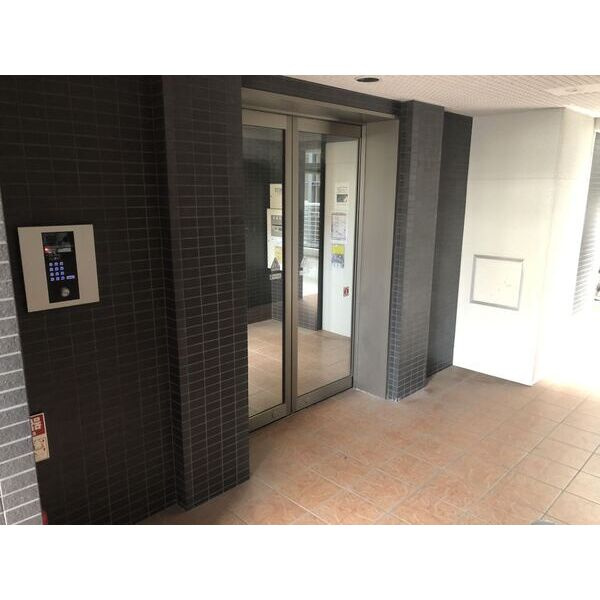 スカイコート御器所　名古屋市賃貸　仲介手数料無料のエントランス