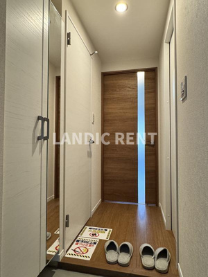 【玄関】 | RESIAS ONE TENJINMINAMI BLDG