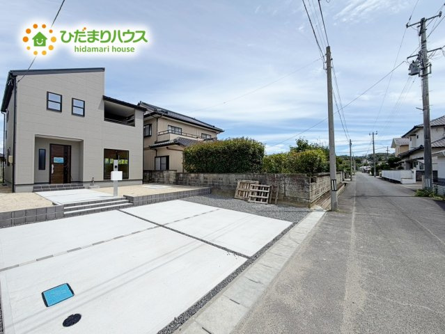 いわき市勿来町窪田町通1丁目第1　新築戸建　3号棟の前面道路含む現地写真