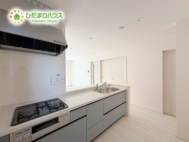 いわき市勿来町窪田町通1丁目第1　新築戸建　3号棟のキッチン|ワイドなキッチンスペースなので、2品、3品同時に作れちゃいますね( *´艸｀)