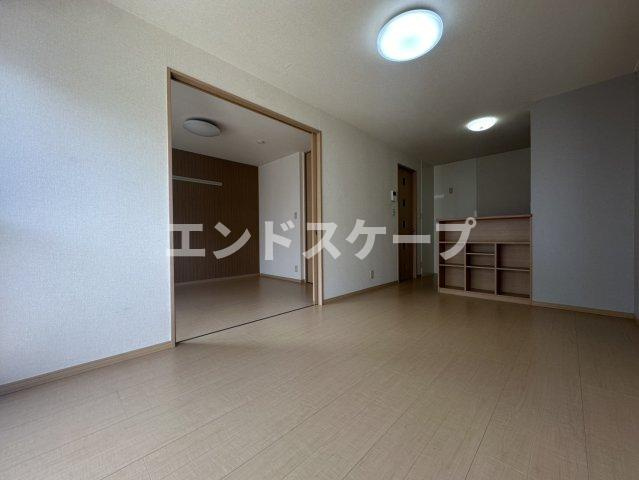 サンモールの居間・リビング|高崎、前橋のお部屋探しはエンドスケープまで！お客様の理想お聞かせ下さい♪