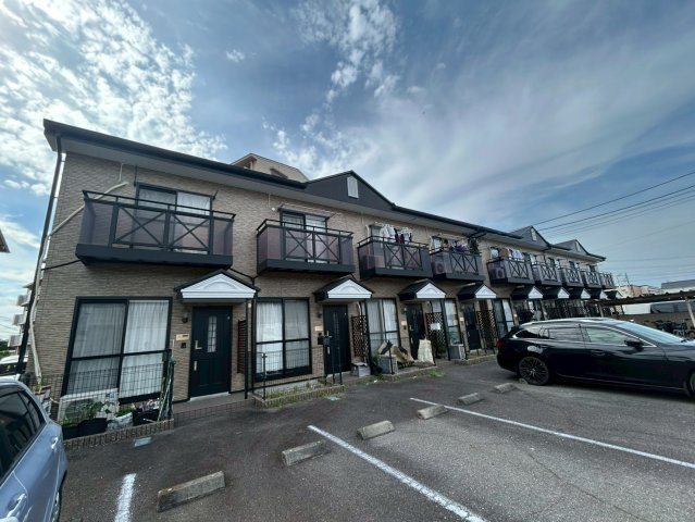 刈谷市井ケ谷町青木のアパート
