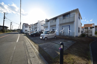 【駐車場】 | 駐車場に車を止められます