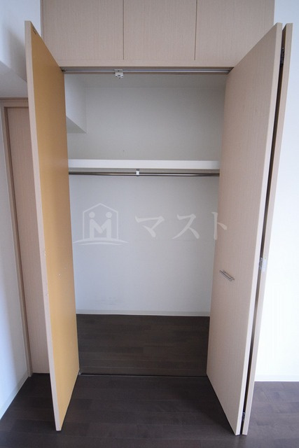 サクセス天神橋フロントの収納