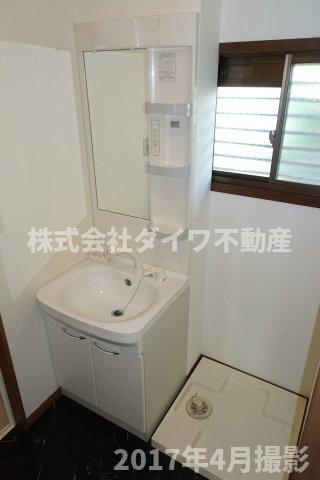 ハイツボヌールB棟の洗面所