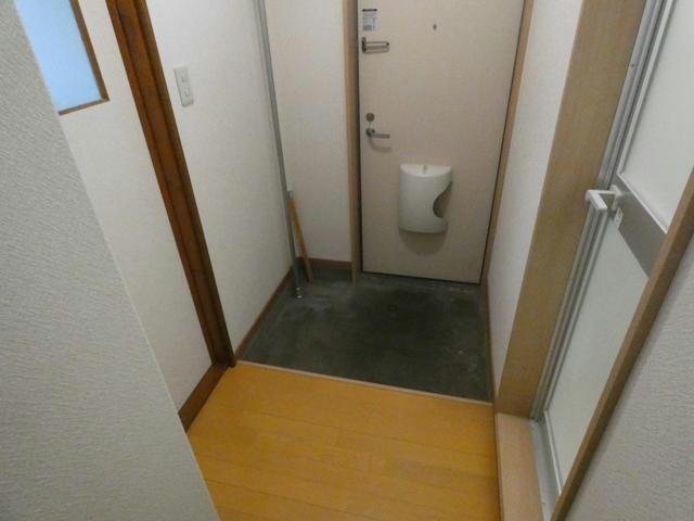 さいとうハイツの玄関