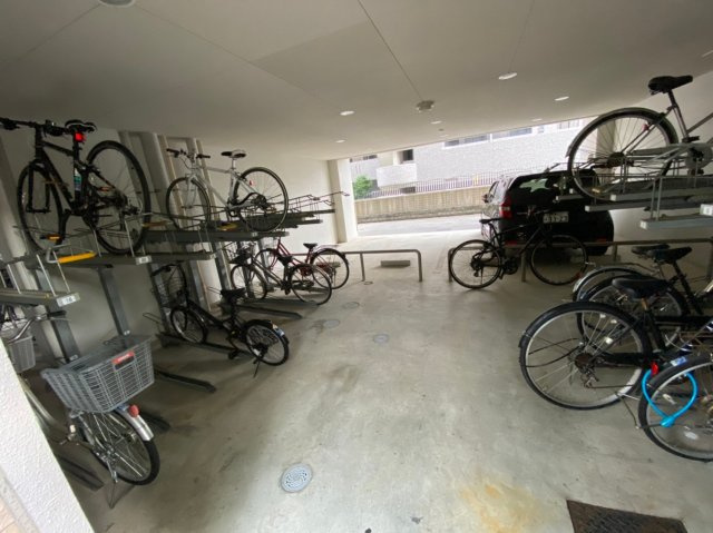 パルティール千種　名古屋市賃貸　仲介手数料無料の駐車場