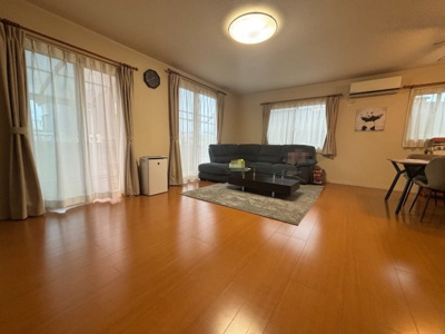 【居間・リビング】 | 前橋市女屋町　オール電化　3SSLDK