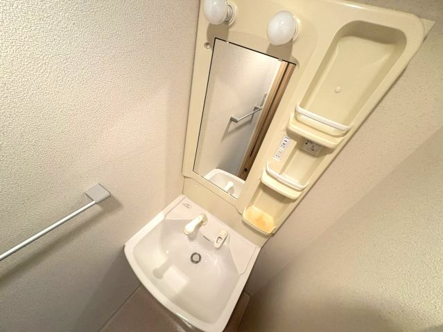 カルム千昇Ⅱの独立洗面台