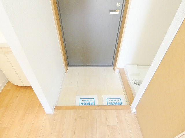 三沢NKマンションの玄関