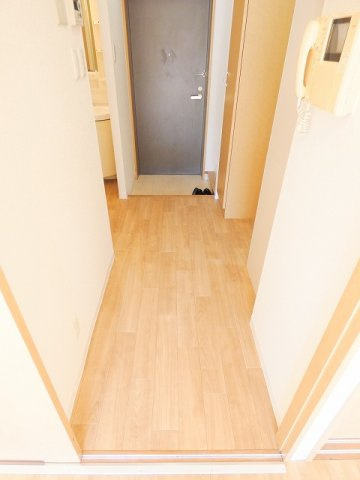 三沢NKマンションの玄関