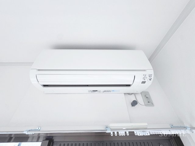 アライビルの設備|エアコンです