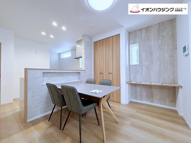 ﾄﾚｽﾃｰｼﾞJR原田駅前1号棟