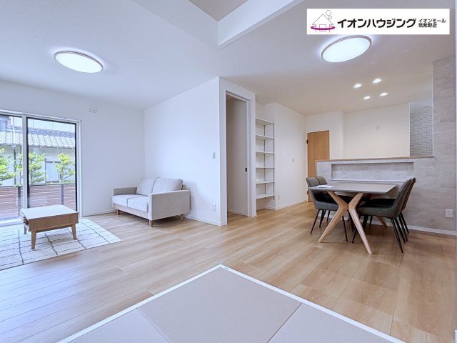 ﾄﾚｽﾃｰｼﾞJR原田駅前1号棟