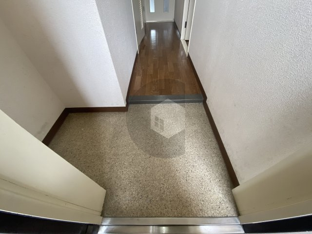 フローリッシュ北田の玄関