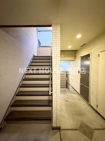 ＣＡＳＴＯＲＹ　信和のロビー