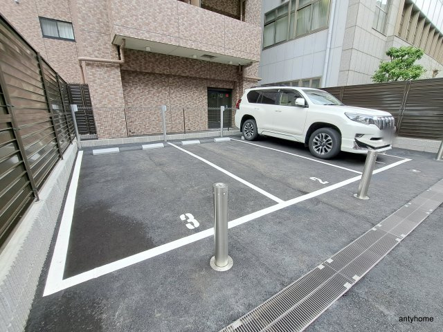 リーガル南久宝寺Ⅱ　仲介手数料無料の駐車場