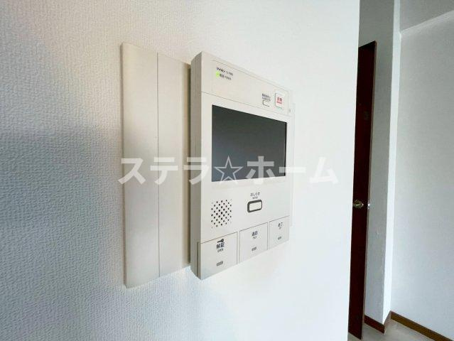 ベルク豊中宮山の防犯設備|モニター付きインターホン