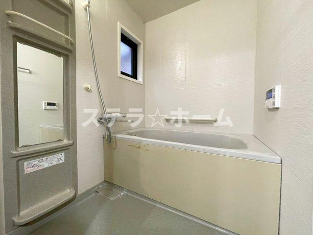 ベルク豊中宮山の浴室|きれいなお風呂です