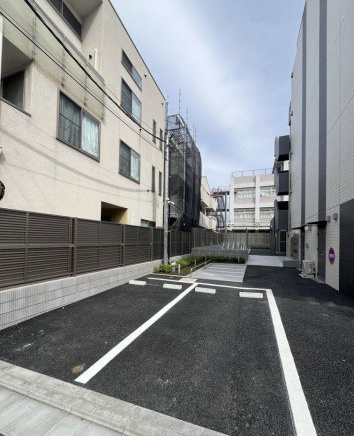 アイルグランデ押上ノースドゥーエの駐車場