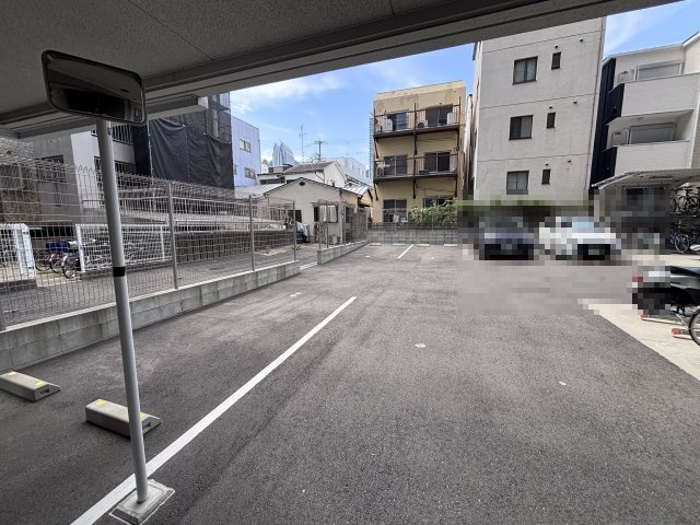 エスライズ神戸三宮山手通壱番館の駐車場