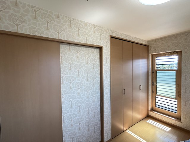小松島市大林町字金岡太陽光付き中古戸建の寝室