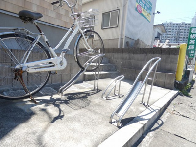 【駐車場】 | ニューサンライズ