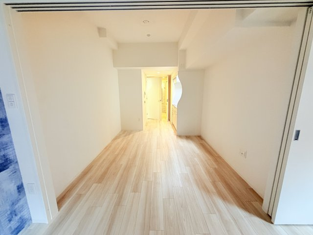 セレニテ神戸元町クレアの居間・リビング