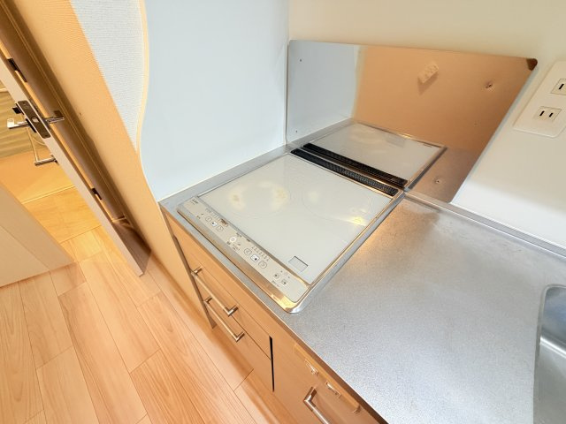 セレニテ神戸元町クレアのキッチン