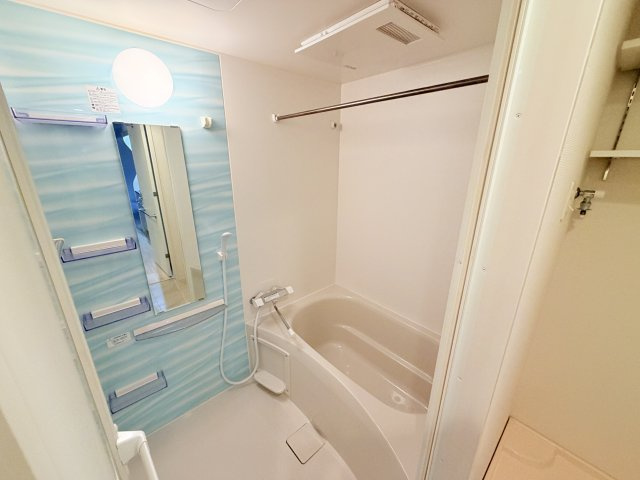セレニテ神戸元町クレアの浴室