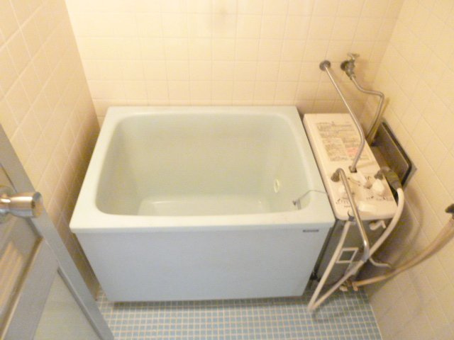 日の本ビルの浴室