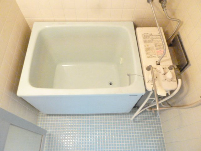 日の本ビルの浴室