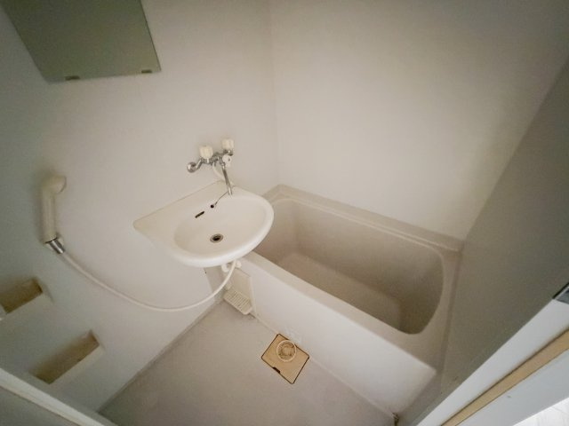 ＡＮＮＥＸ牧本の浴室|コンパクトで使いやすいお風呂です