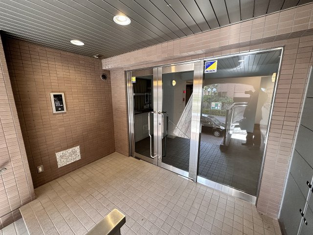 【エントランス】中山手ミオ壱番館