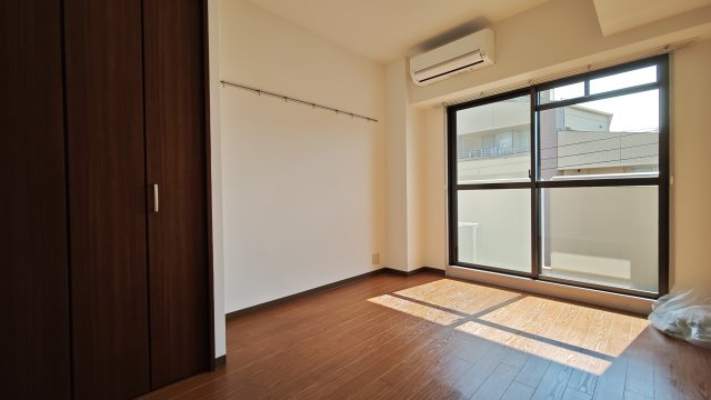 【居間・リビング】中山手ミオ壱番館