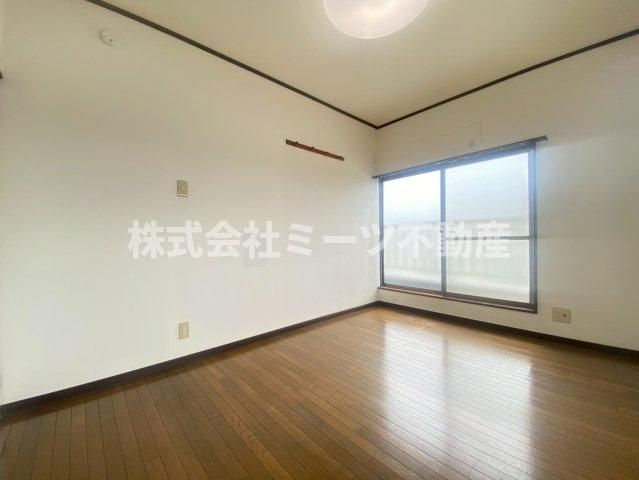 菱江5丁目　中古戸建の寝室