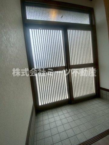 菱江5丁目　中古戸建の玄関