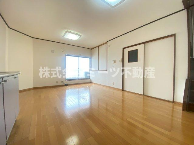 菱江5丁目　中古戸建の居間・リビング