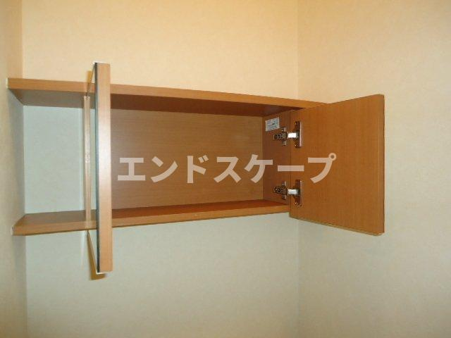 コンフォート　チェンバーの収納|トイレ　収納
高崎、前橋のお部屋探しはエンドスケープまで！お客様の理想お聞かせ下さい♪