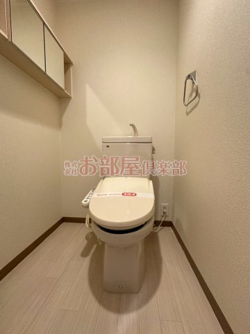 デュエールのトイレ|落ち着いたトイレです