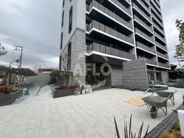 スプランディッド大阪NAMBA　LINEのエントランス|エントランス