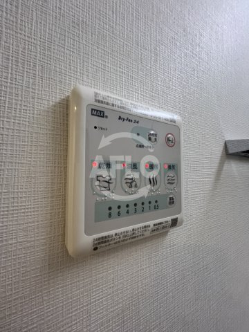 スプランディッド大阪NAMBA　LINEの洗面所|浴室乾燥機