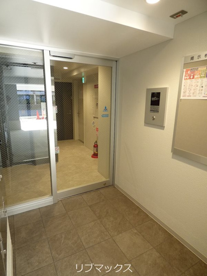 【エントランス】ヴィクトワール久寿川