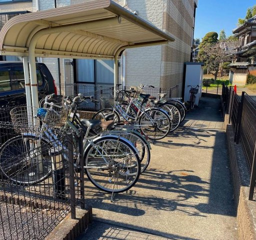 レオパレスメゾンＴＨＫのその他|屋根付き駐輪場
