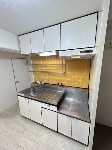 大阪市中央区高津３丁目の賃貸マンションのキッチン