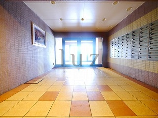 メジャーランド横濱鶴見のエントランス