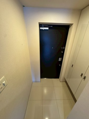 リビオレゾン梅田カサーレの玄関