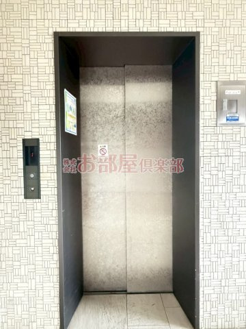 シーベルのその他共用部分|明るい室内です